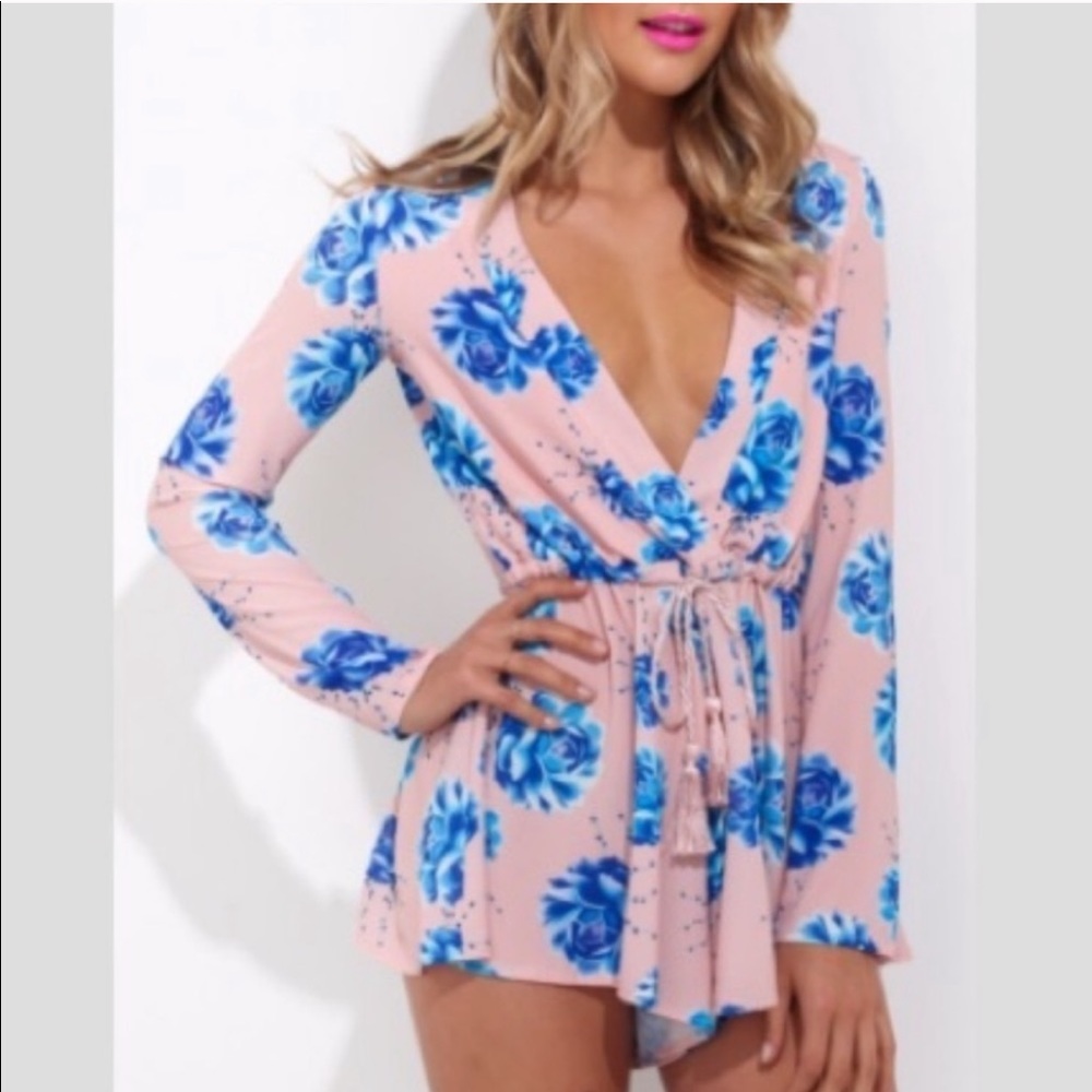 LF floral romper size small